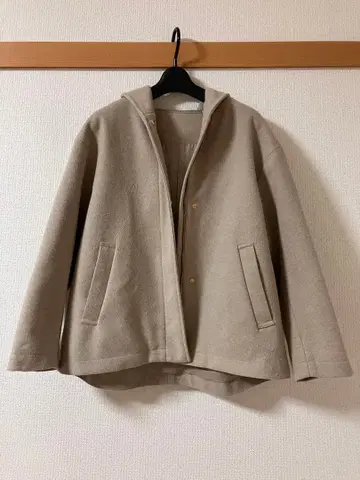 글로벌 워크 스마일 시드 스토어 베이지 후드 부착 코트