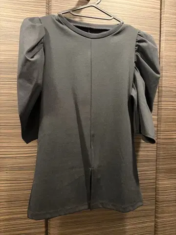 anuans 아뉴앙스 퍼프 슬리브 T셔츠