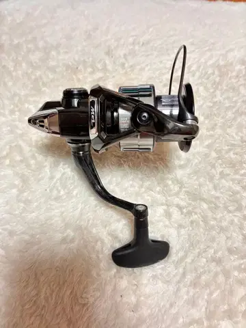 Vanquish C3000XG 스피닝 릴 045324