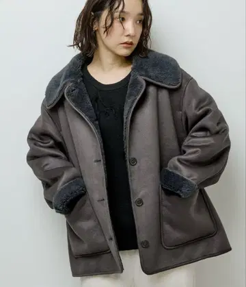 [ 새상품 택 포함 ] 페이크 무스탕 자켓