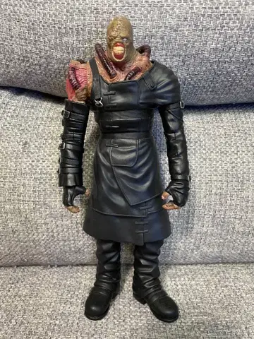 바이오하자드 네메시스 피규어