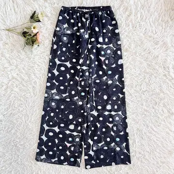 HERALBONY 헤랄보니 새틴 팬츠 [ ( 무제 ) ( 원형 ) ]