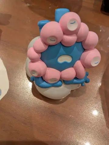 새근새근 미야쿠미야쿠 피규어