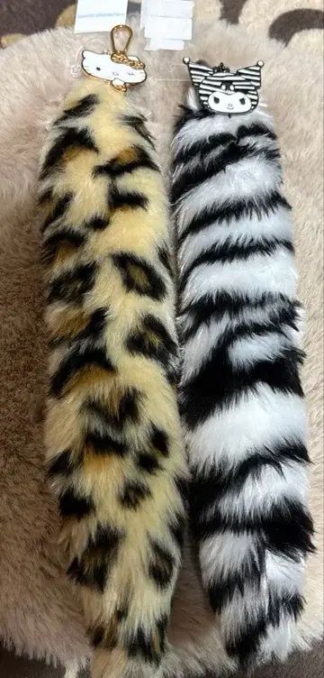 산리오 애니멀 무늬 꼬리 참 2개 세트