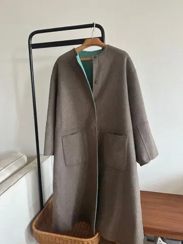 새상품 B.C STOCK 리버서블 롱 코트 스카이블루 안감