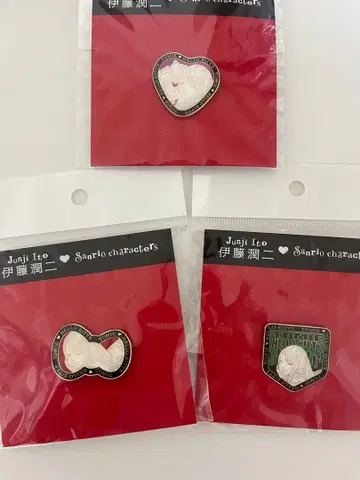 이토 준지 산리오 콜라보 갸루 토미에 메탈 핀즈 리본