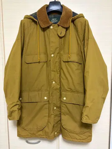 카키 마운틴 후드티