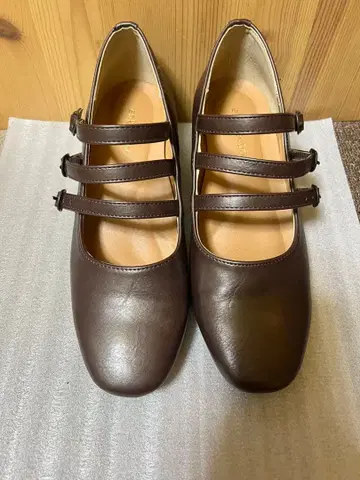 ehekasopo 스트랩 포함 펌프스