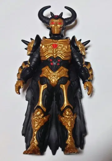 쥬다 스펙터 소프트 비닐 울트라 괴수