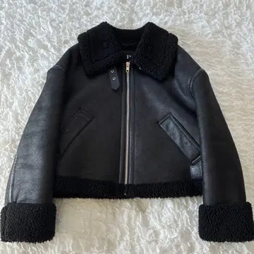 [금일 한정 가격 인하] ZARA 페이크 무스탕 자켓