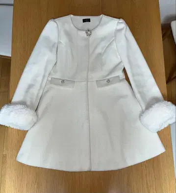 evelyn 2021 비쥬 코트 M 사이즈