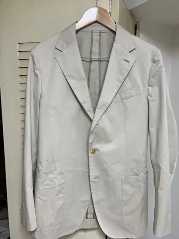 CARUSO 베이지 테일러드 자켓