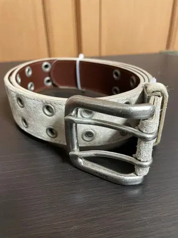 초레어! 리바이스 Levis 스웨이드 벨트 베이지 사용 기간 짧음!