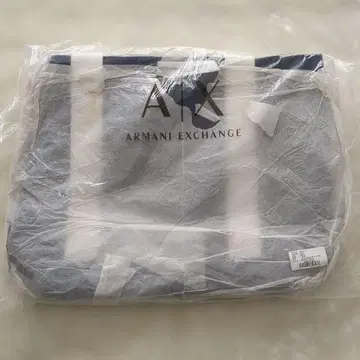 Armani Exchange 토트백