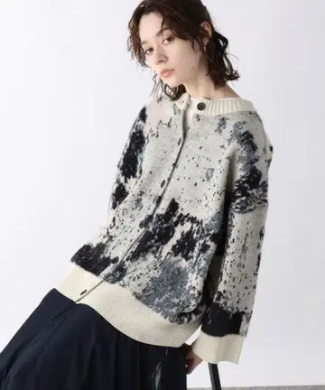 JEANASIS 12G 모듬 샤기 크루 오버 가디건 화이트 블랙