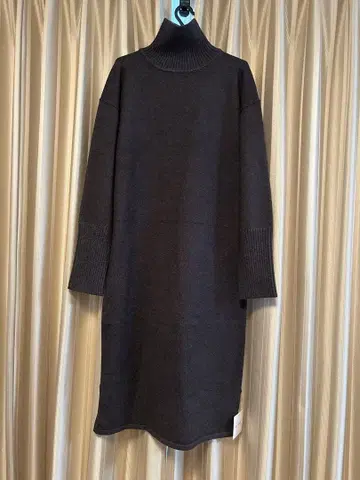 [ 미사용 새상품 ] 스콧 클럽 원피스 니트 원피스 메틀리제 긴팔