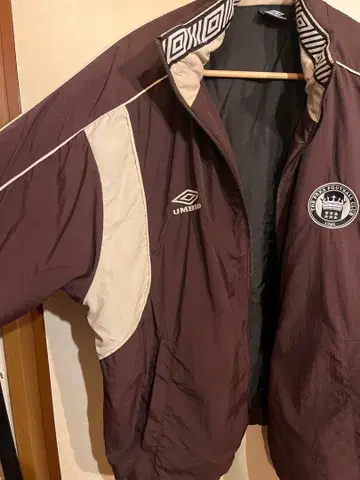 프릭스스토어 x Umbro 엄브로 브라운 나일론 자켓