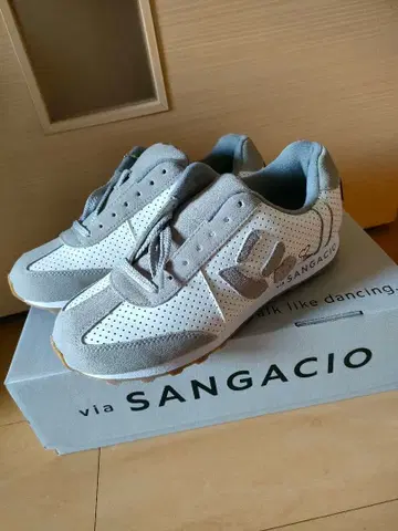 via SANGACIO 메쉬 스니커즈 화이트/그레이 25cm