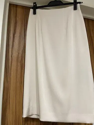 ANAYI 화이트 타이트 스커트 무릎 기장