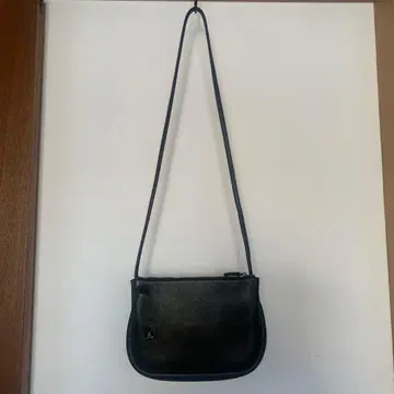 쿠로사와 숄더백 블랙
