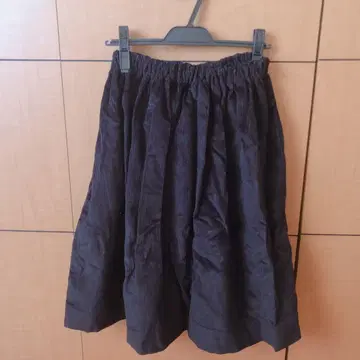 Bshop 코듀로이 스커트