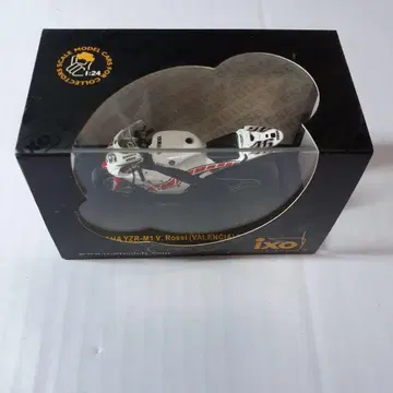 ixo MotoGP 1/24 피규어 YAMAHA YZR-M1 로시