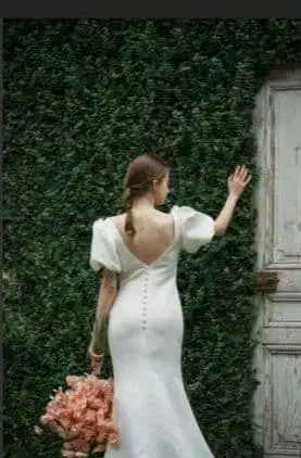 DRESS PRODUCTION 퍼프 슬리브 백 오픈 드레스 W253