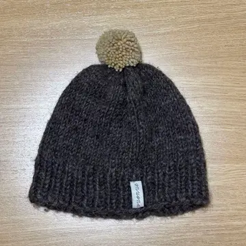 핀란드 Myssyfarmi 니트 모자