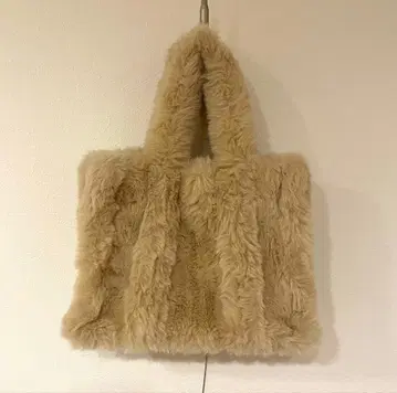 [ 새상품급 ] MOONBAT 문배트 faux fur 에코퍼 핸드백