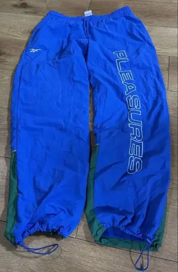 reebok pleasures 콜라보 트랙 팬츠