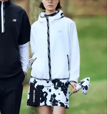 새상품 뉴발란스 후드티 0