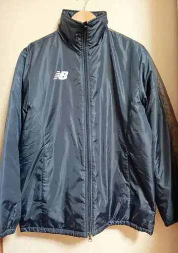 new balance 네이비 점퍼 브레이커