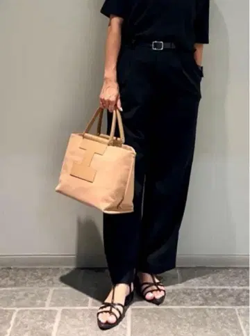 이아쿠치 솔베 M 베이지 출퇴근 통학에