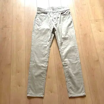 택 포함 새상품 유니클로/UNIQLO 울트라 스트레치 컬러진 베이지 M