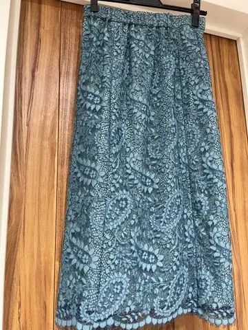 INED 파랑 레이스 타이트 스커트