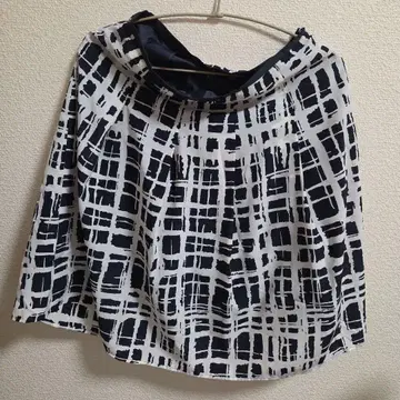 플레어 스커트 네이비 화이트 체크 무늬