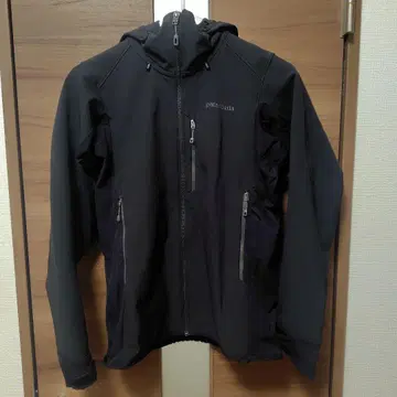 파타고니아 마운틴 후드티 폴라테크