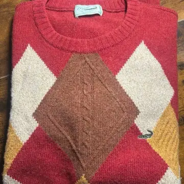 크로커다일 빨간색 다이아몬드 패턴 니트 L