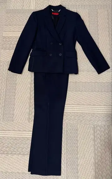 Max&Co. 네이비 더블 브레스트 수트