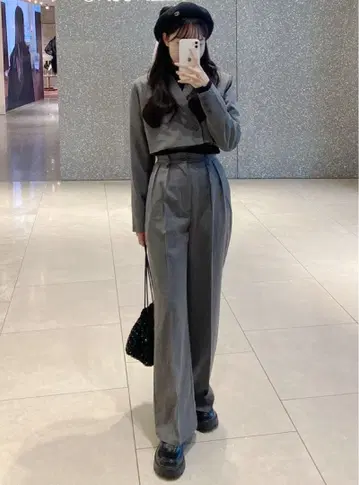 그레이 크롭 자켓 와이드 팬츠 셋업