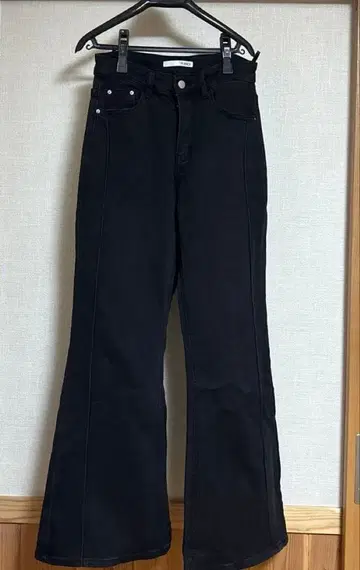 TRANOI 스트레치 플레어 데님 미사용 새상품 트라노이