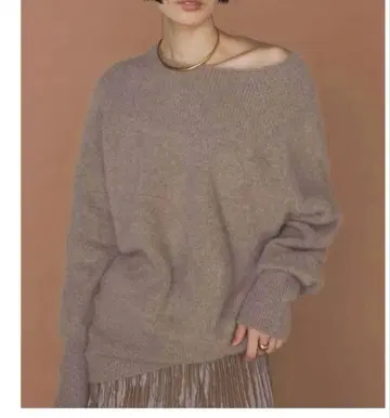 컨디션 최상 개럴개런트 울 보트넥 니트 모카 양모