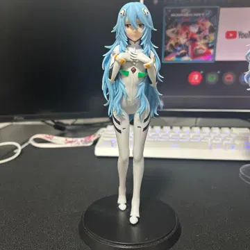 아야나미 레이 피규어