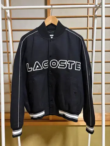 LACOSTE 블랙 바시티 자켓
