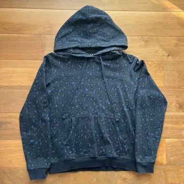 A.P.C. 레오파드 무늬 후드티