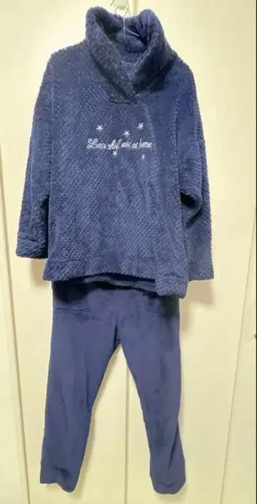 GU 네이비 플리스 룸웨어 상하의 세트