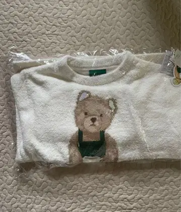 스타벅스 + 젤라토 피케 룸웨어