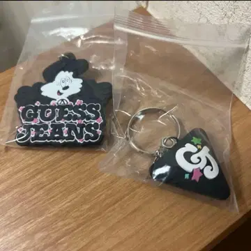 guess 게스 guess jeans 러버 키링