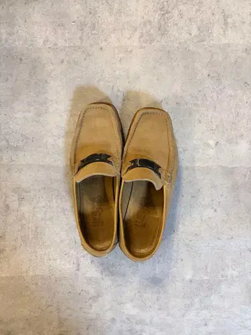 FERRAGAMO 페라가모 로퍼