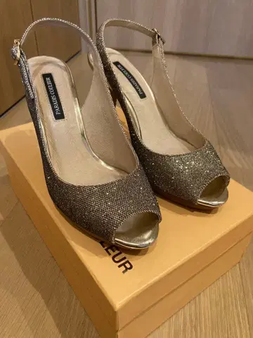 PARADIS COULEUR 골드 오픈토 하이힐